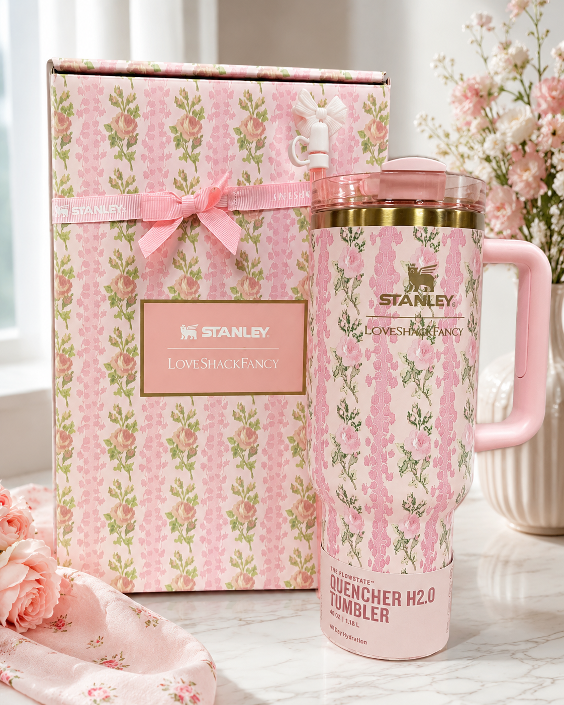 Stanley x LoveShackFancy Quencher H2.0 FlowState Tumbler – Pink Floral